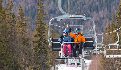 Par i stolheis Gausta skisenter