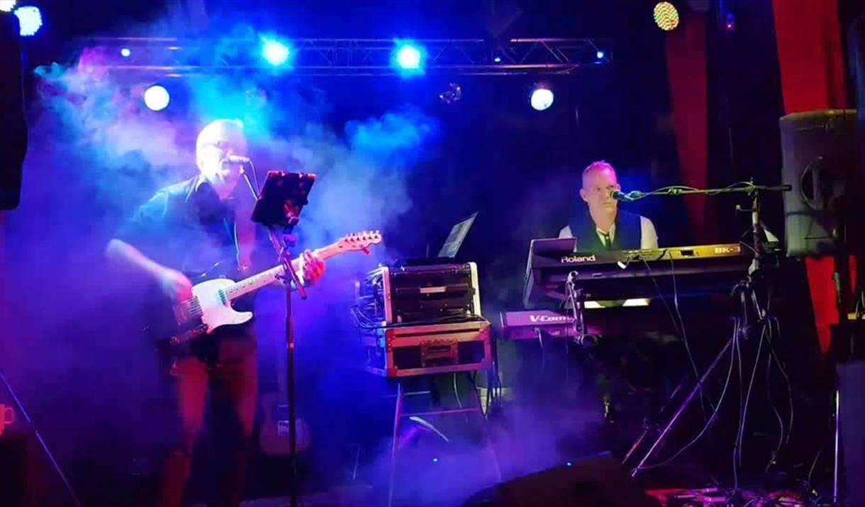 2-Night Duo // Trubadur & Tapas