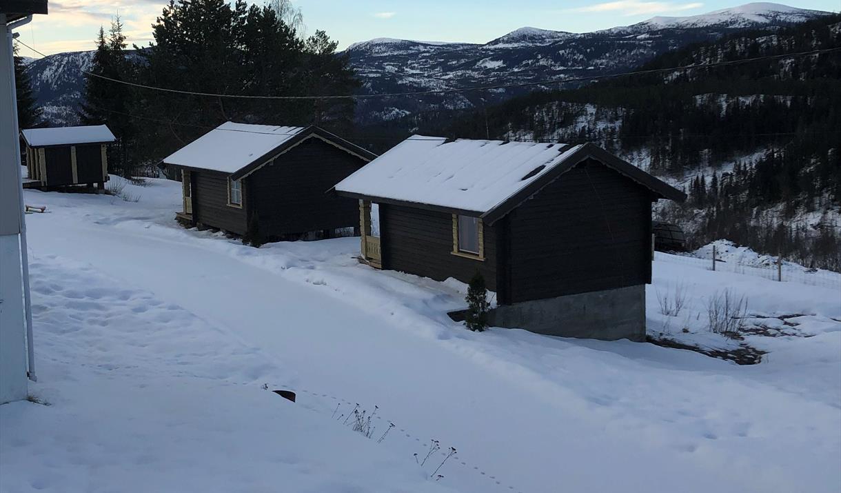 Fjellblikk kafe og overnatting i Hovin har tre campinghytter til utleie.