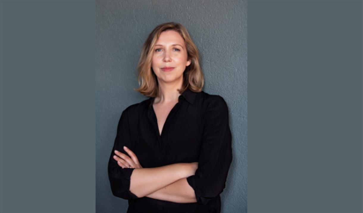 Bokbad: Helene Flood