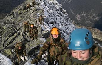 Følg toppeggen hele veien over Gaustatoppen(travers)