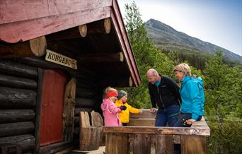 Selstali Seter har to koselige hytter til utleie hele året