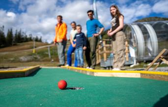 Minigolf på Gaustablikk Fjellresort