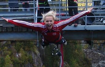 Norges råeste strikkhopp