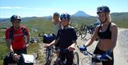Å sykle Kraftvegen tar deg igjennom flott høyfjellsnatur på Hardangervidda