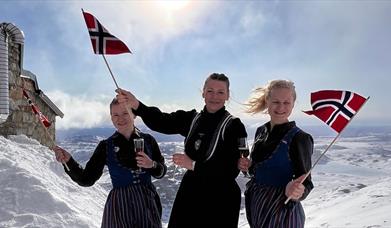 17. mai-feiring på Gaustatoppen
