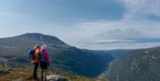 Flott utsikt til Rjukan og Gaustatoppen fra Skipsfjell